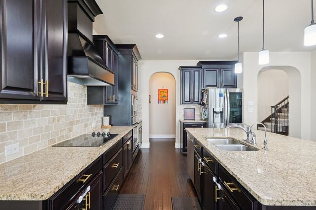 9221 Shoveler Trail, Fort Worth, TX 76118