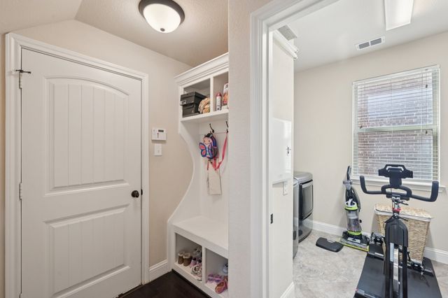 9221 Shoveler Trail, Fort Worth, TX 76118