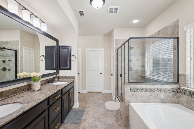 9221 Shoveler Trail, Fort Worth, TX 76118