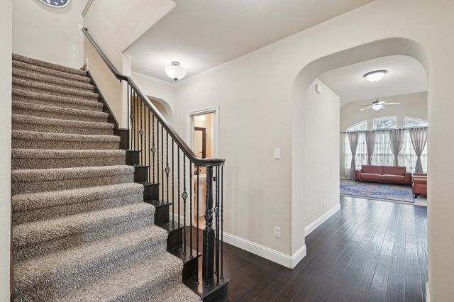 9221 Shoveler Trail, Fort Worth, TX 76118