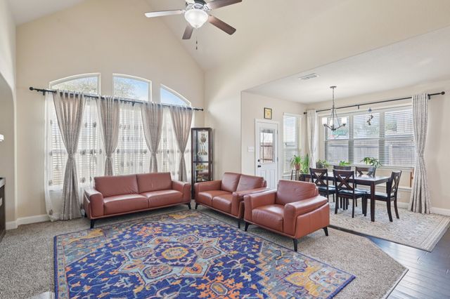 9221 Shoveler Trail, Fort Worth, TX 76118