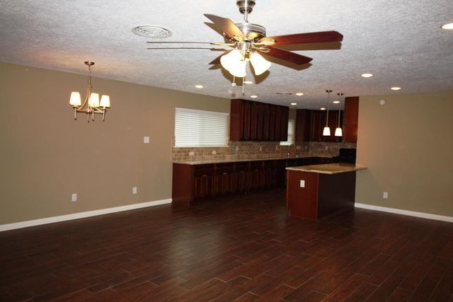 1766 Maux Drive, Houston, TX 77043