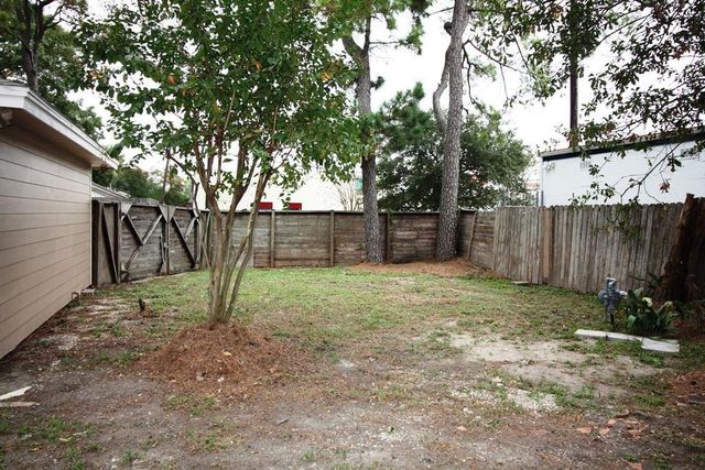 1766 Maux Drive, Houston, TX 77043