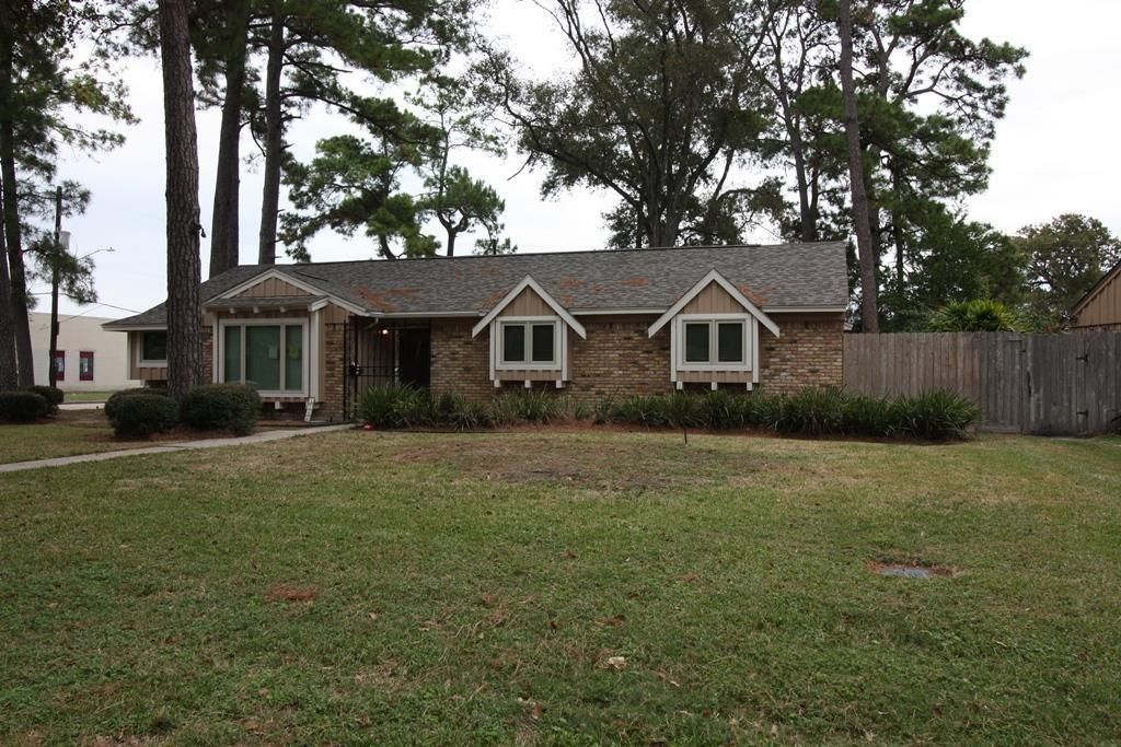 1766 Maux Drive, Houston, TX 77043