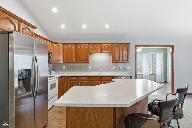 6445 Peak Lane, Indianapolis, IN 46214