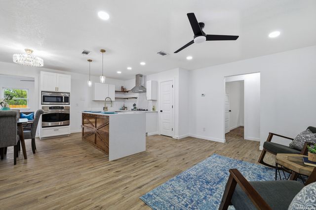 551 Merritt, San Antonio, TX 78227