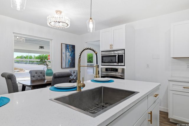 551 Merritt, San Antonio, TX 78227