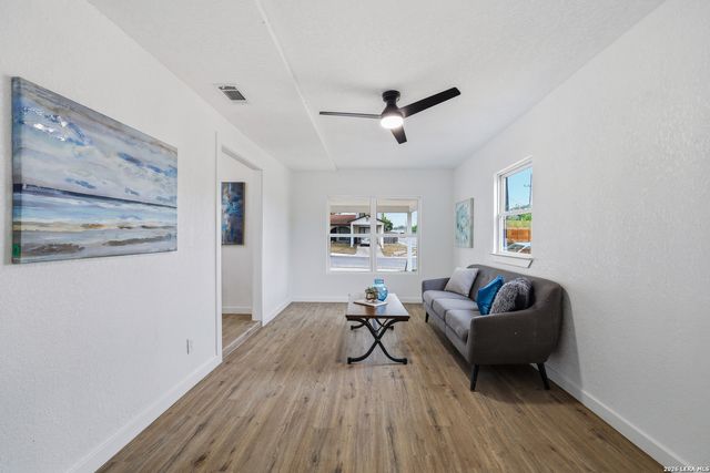 551 Merritt, San Antonio, TX 78227