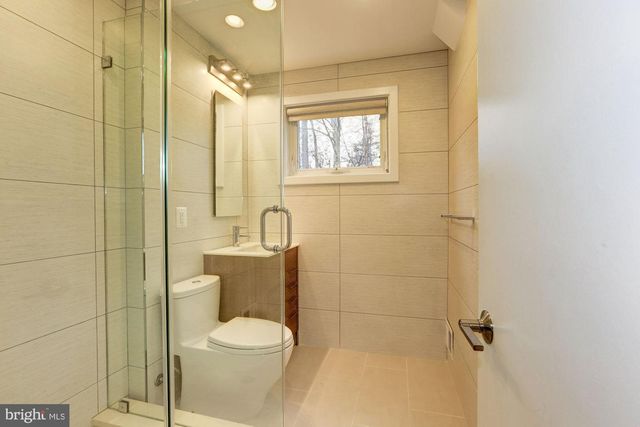 9718 HOLMHURST RD, Bethesda, MD 20817