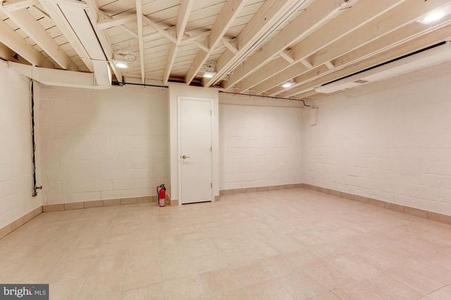 9718 HOLMHURST RD, Bethesda, MD 20817