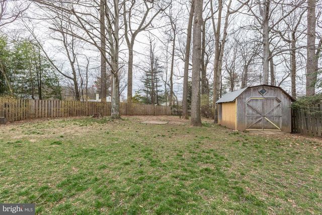 9718 HOLMHURST RD, Bethesda, MD 20817