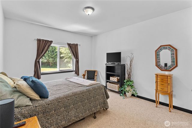 15208 250th Street E, Graham, WA 98338