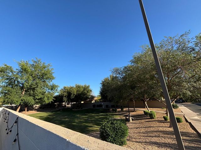 948 E SAVANNAH Drive, Chandler, AZ 85225
