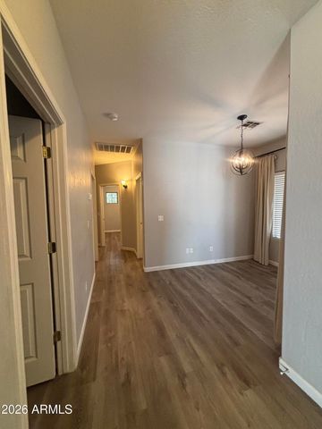 948 E SAVANNAH Drive, Chandler, AZ 85225