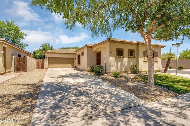 948 E SAVANNAH Drive, Chandler, AZ 85225