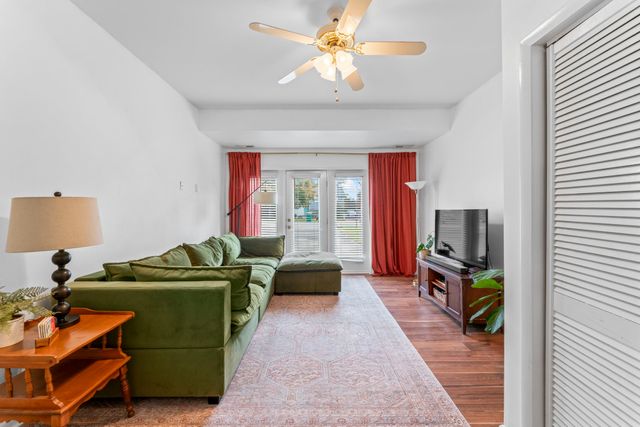 6016 Baltic Dr, Hermitage, TN 37076