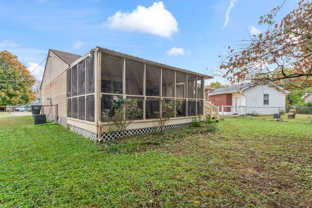 6016 Baltic Dr, Hermitage, TN 37076