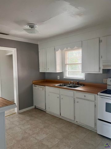 150 WP Lowery Road, Eastman, GA 31023