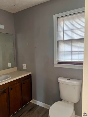 150 WP Lowery Road, Eastman, GA 31023