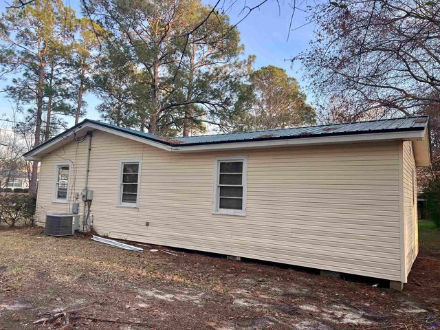 150 WP Lowery Road, Eastman, GA 31023