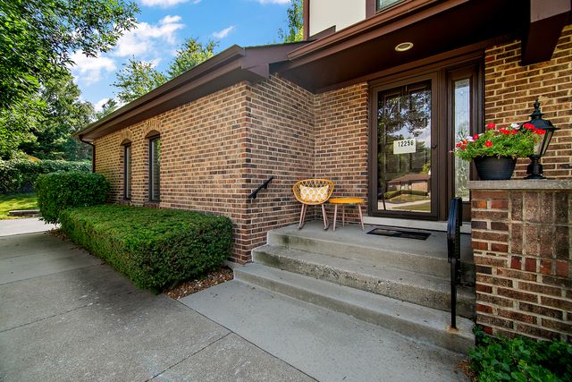 12256 S Arbor Trail 11W, Palos Heights, IL 60463