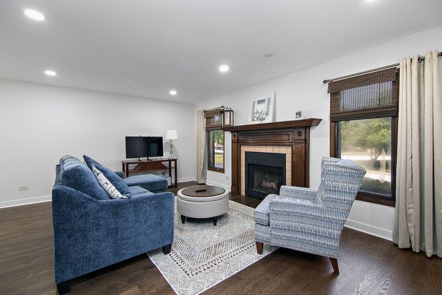 12256 S Arbor Trail 11W, Palos Heights, IL 60463