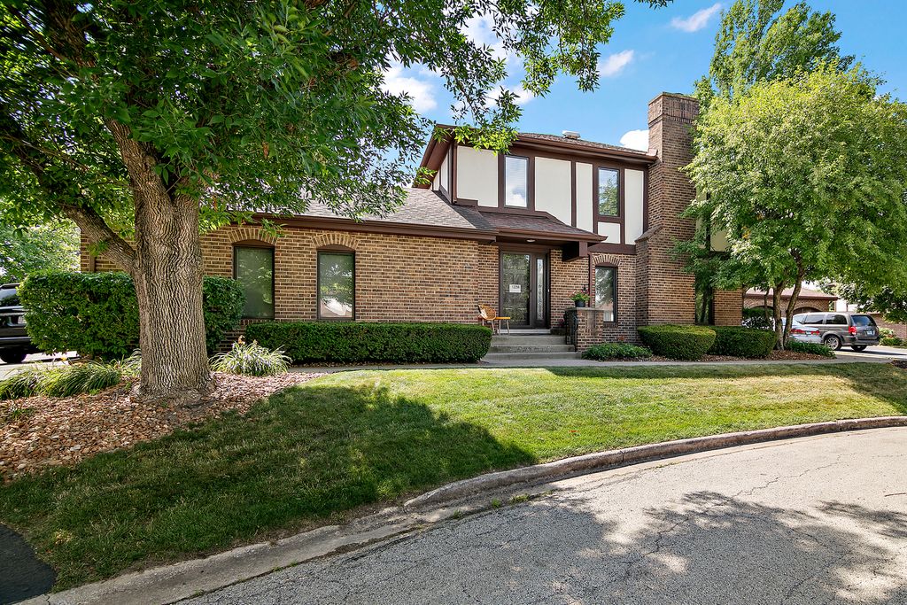12256 S Arbor Trail 11W, Palos Heights, IL 60463
