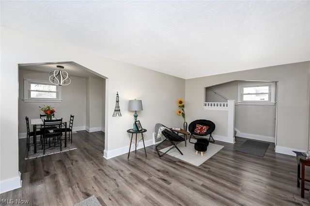 1292 Diagonal Road, Akron, OH 44307