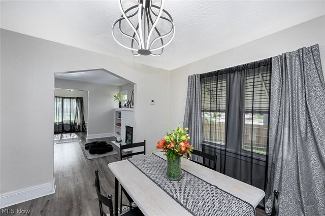 1292 Diagonal Road, Akron, OH 44307