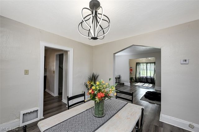 1292 Diagonal Road, Akron, OH 44307