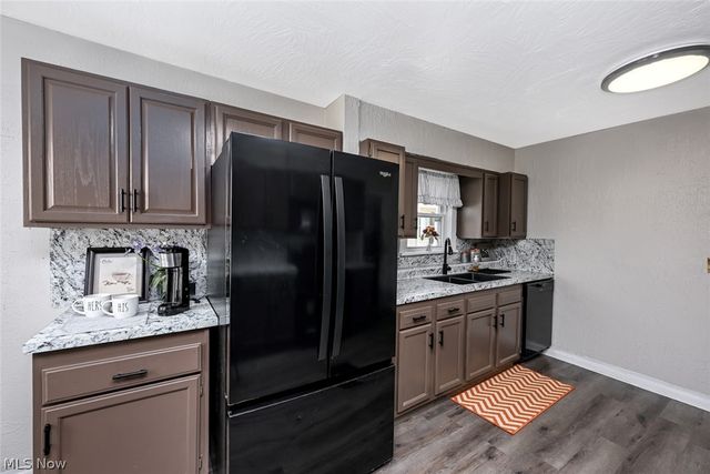 1292 Diagonal Road, Akron, OH 44307