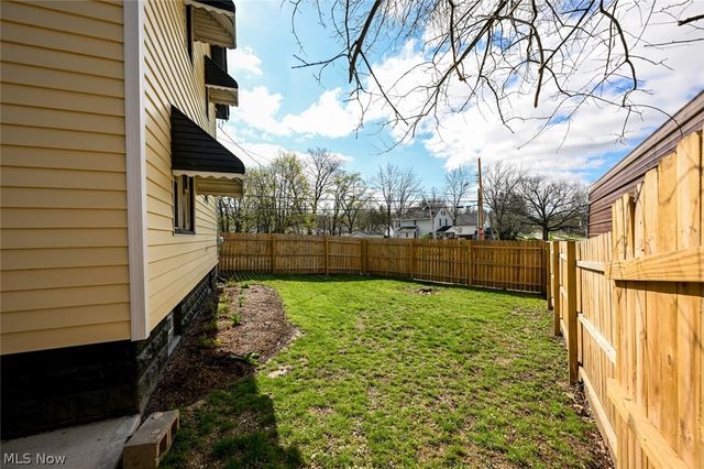 1292 Diagonal Road, Akron, OH 44307