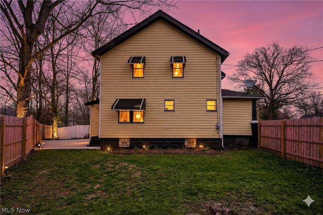 1292 Diagonal Road, Akron, OH 44307