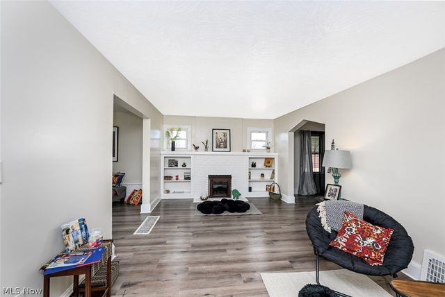 1292 Diagonal Road, Akron, OH 44307