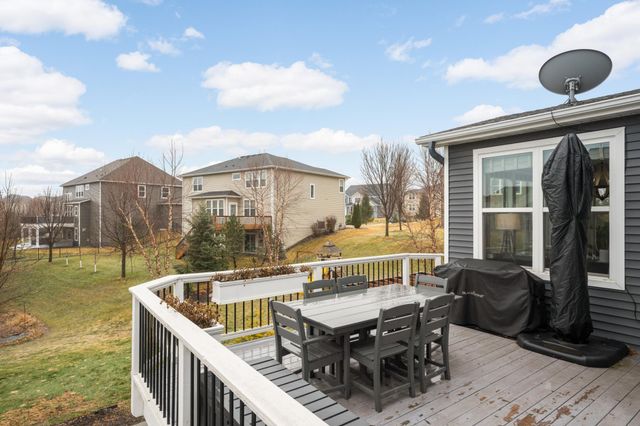 9195 Lakeside Drive, Victoria, MN 55386