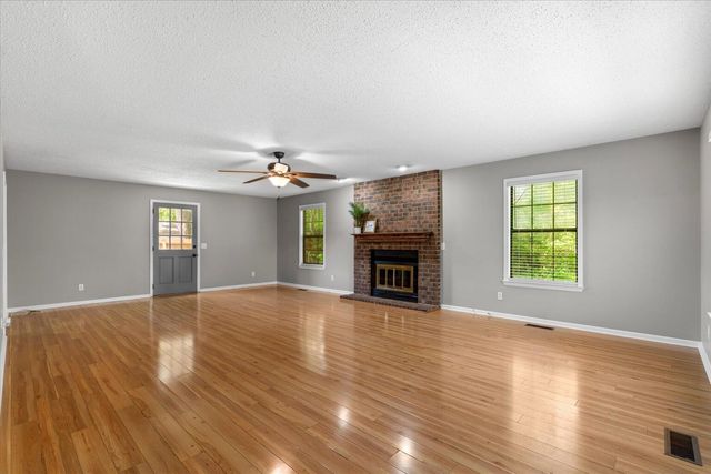 1921 Tibbs Terrace, Dalton, GA 30720