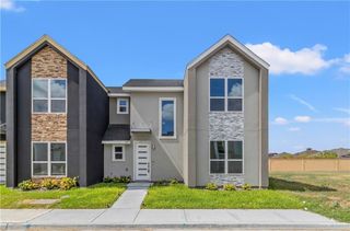 707 W Seminole Avenue, Pharr, TX 78577