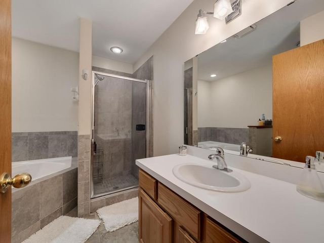 17601 Evener Way, Eden Prairie, MN 55346