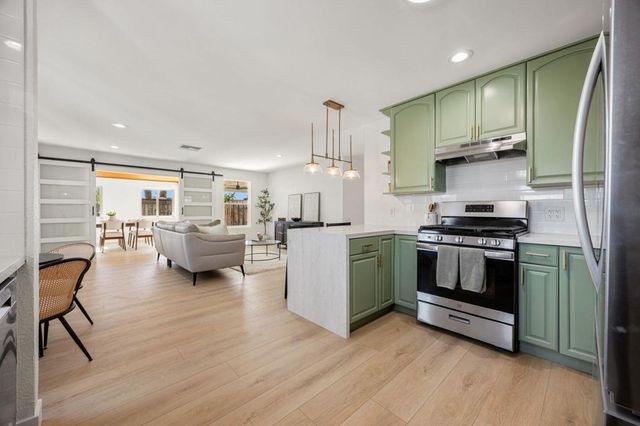 77125 Indiana Avenue, Palm Desert, CA 92211