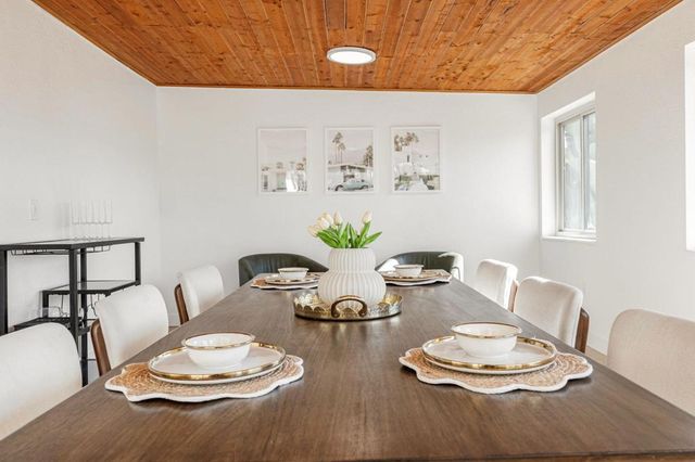 77125 Indiana Avenue, Palm Desert, CA 92211