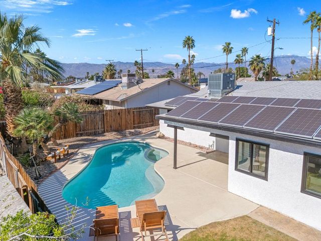 77125 Indiana Avenue, Palm Desert, CA 92211