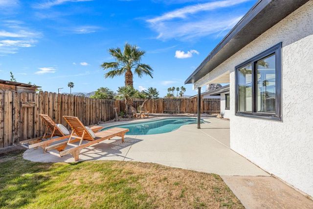 77125 Indiana Avenue, Palm Desert, CA 92211