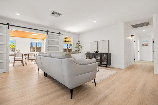 77125 Indiana Avenue, Palm Desert, CA 92211