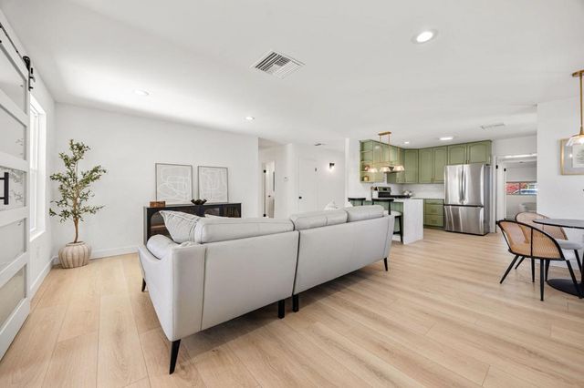 77125 Indiana Avenue, Palm Desert, CA 92211