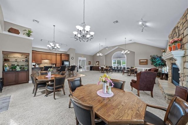 7127 Meadow View Street, Shawnee, KS 66227