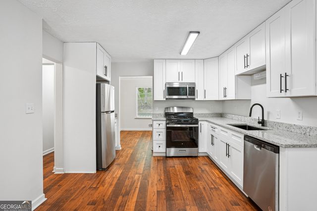 3688 Burnley Court, Lithonia, GA 30038