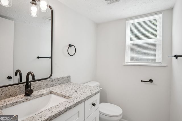 3688 Burnley Court, Lithonia, GA 30038