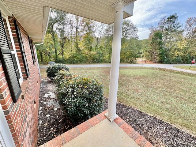 213 Oxmoor Drive, Anderson, SC 29625