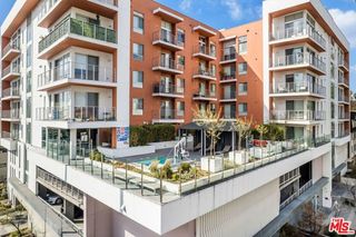 453 S Kenmore Avenue 402, Los Angeles, CA 90020