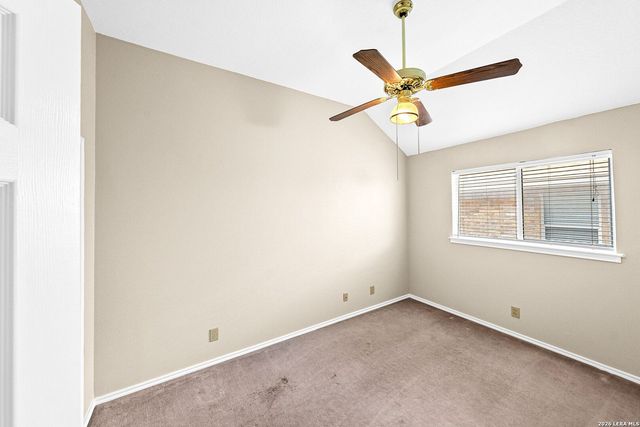 4011 LEGEND RANCH DR, San Antonio, TX 78230
